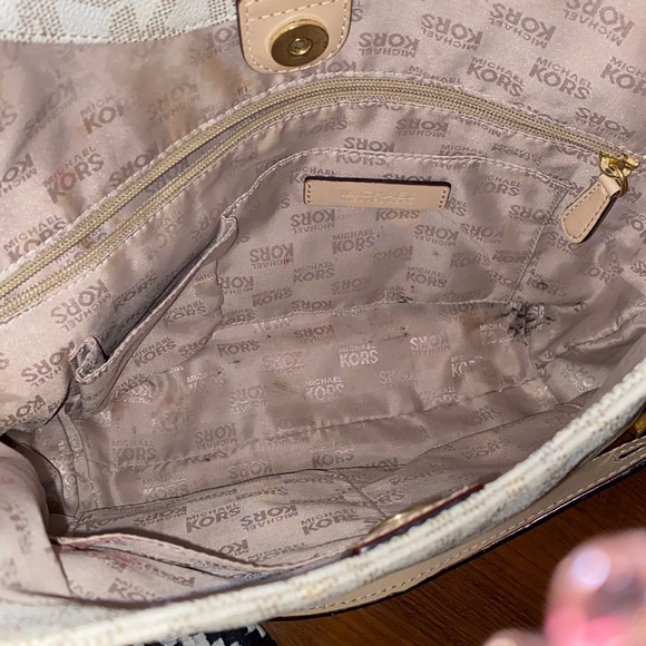 Michael Kors bag with wallet - Picture 5 of 6